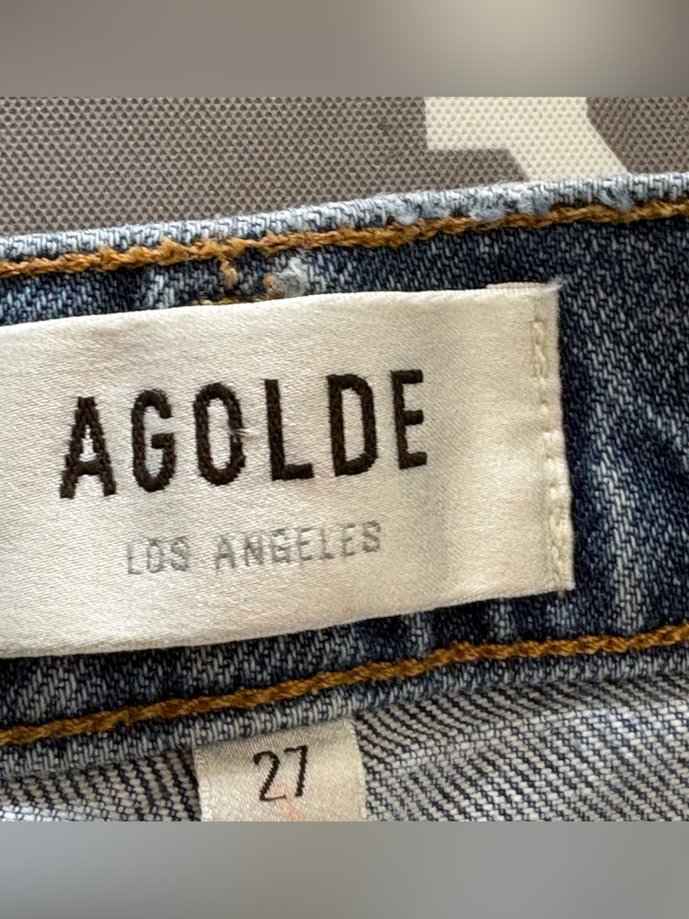 Agolde Riley Distressed Light Wash Blue Denim Jeans - Picture 3 of 10